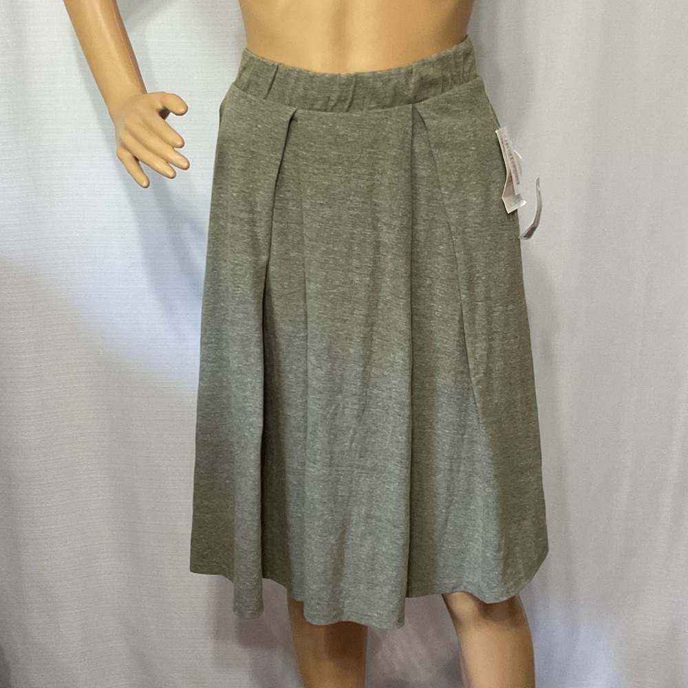 LuLaRoe Madison Pleated Women Skirt Size M NWT
